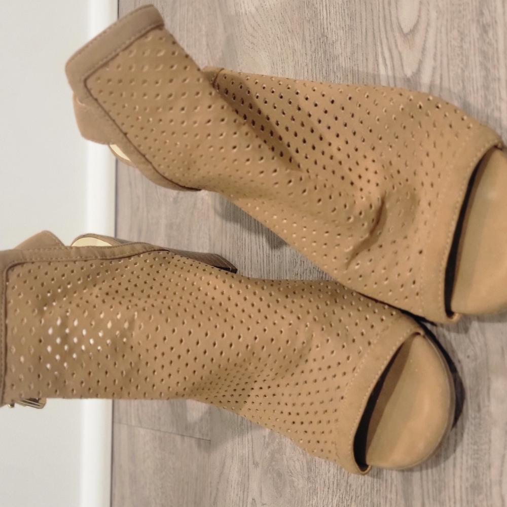 Francesca's Women's Tan Peep-Toe Mesh Ankle Boots